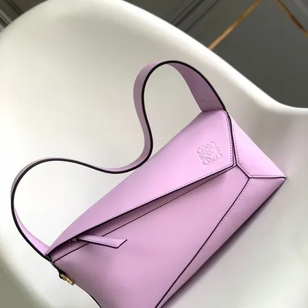 ロエベ ショルダーバッグ