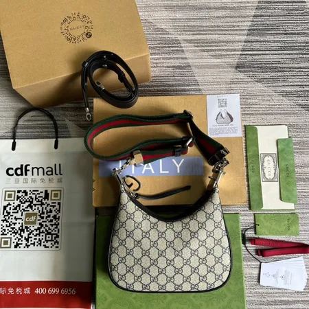 グッチ ショルダーバッグ