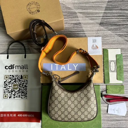 グッチ ショルダーバッグ