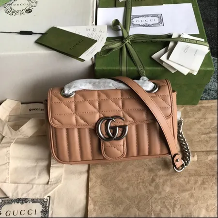 グッチ ショルダーバッグ