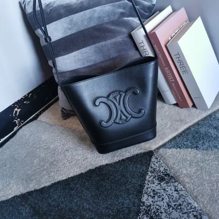 セリーヌ ショルダーバッグ