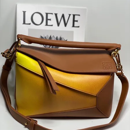 ロエベ ショルダーバッグ