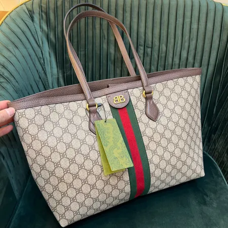 グッチ ショルダーバッグ