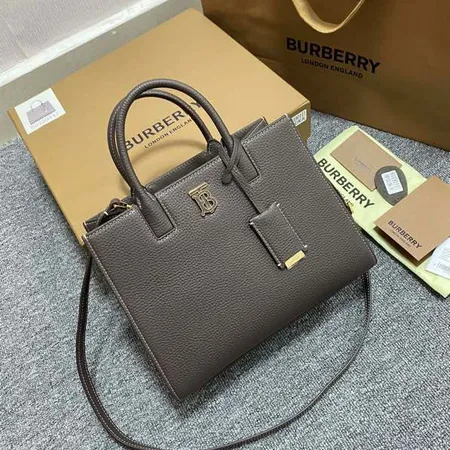 バーバリー ス ハンドバッグ