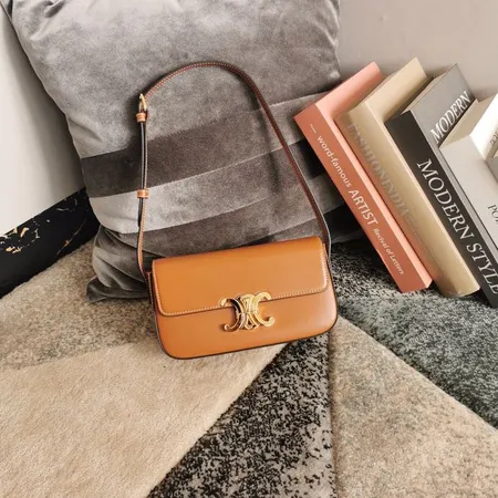 セリーヌ ショルダーバッグ