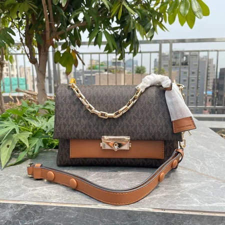 マイケルコース ショルダーバッグ