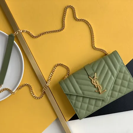 イブサンローラン ショルダーバッグ