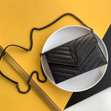 プラダ ショルダーバッグ