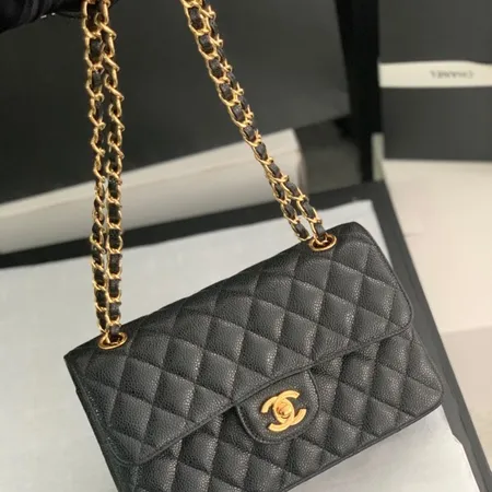 シャネル ショルダーバッグ