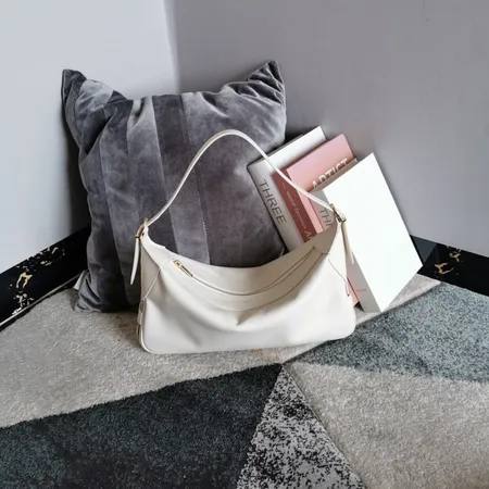 セリーヌ ショルダーバッグ