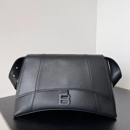 ジバンシィ ショルダーバッグ