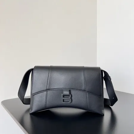 ジバンシィ ショルダーバッグ