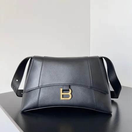 ジバンシィ ショルダーバッグ