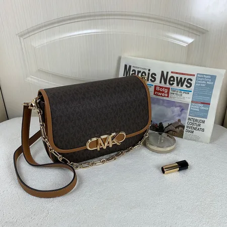 マイケルコース ショルダーバッグ