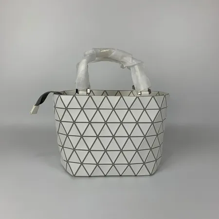 イッセイ ミヤケ ハンドバッグ