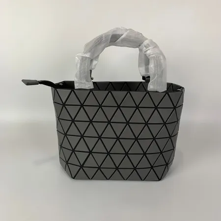 イッセイ ミヤケ ハンドバッグ