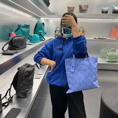 イッセイ ミヤケ ハンドバッグ