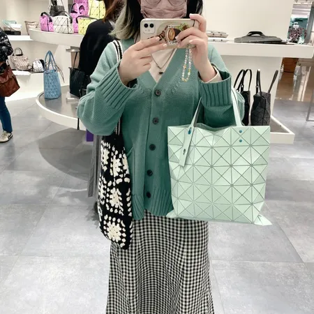 イッセイ ミヤケ ハンドバッグ