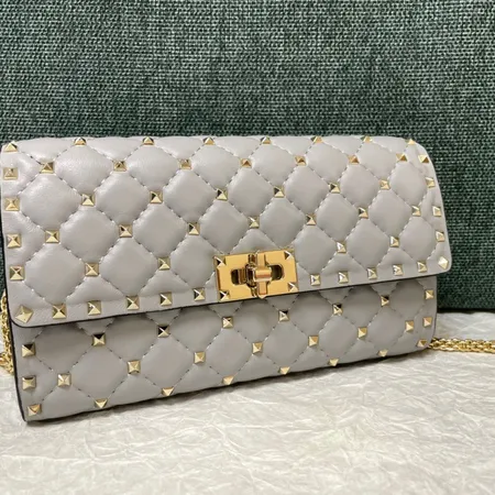 ヴァレンティノ ショルダーバッグ