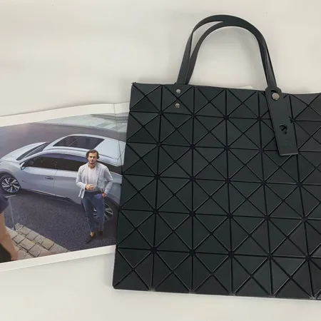 イッセイ ミヤケ ハンドバッグ