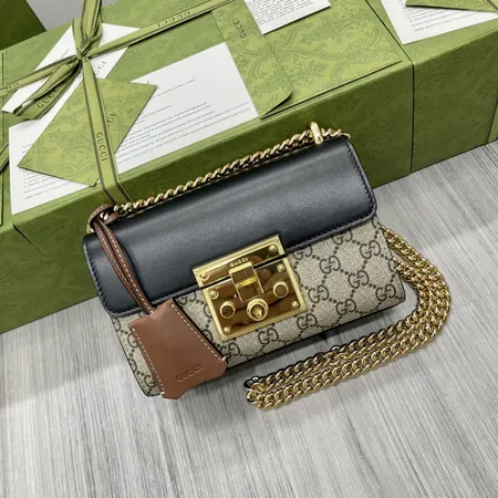 グッチ ショルダーバッグ