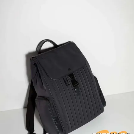 リモワ リュックサック