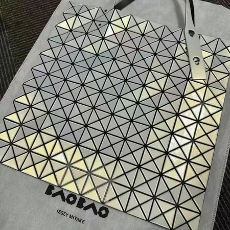 ミュウミュウ ハンドバッグ