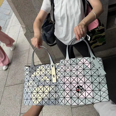 ミュウミュウ ハンドバッグ