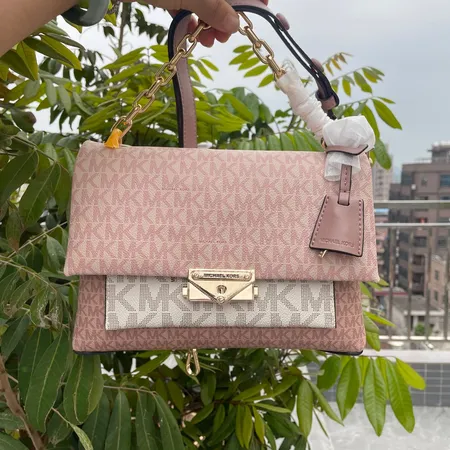 マイケルコース ショルダーバッグ