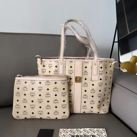 エムシーエム ショルダーバッグ