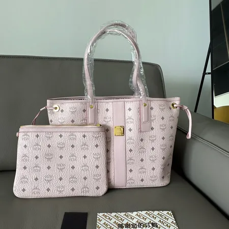 エムシーエム ショルダーバッグ