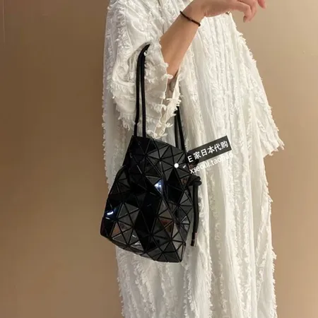 イッセイ ミヤケ ハンドバッグ