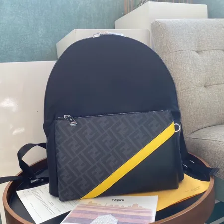 フェンディ リュックサック