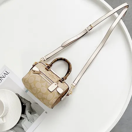 コーチ ハンドバッグ