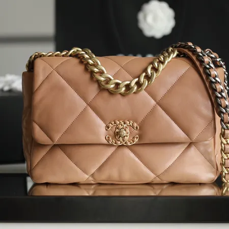 シャネル ショルダーバッグ