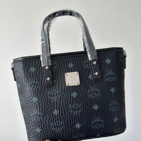 エムシーエム ハンドバッグ