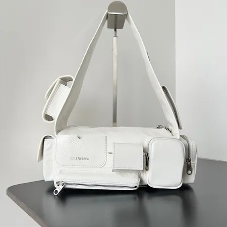 バレンシアガ ハンドバッグ