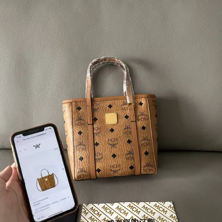 エムシーエム ハンドバッグ