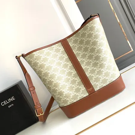 セリーヌ ショルダーバッグ