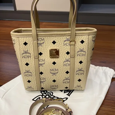 エムシーエム ハンドバッグ