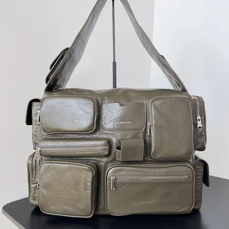 バレンシアガ ハンドバッグ