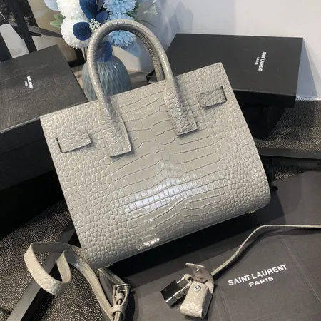 イブサンローラン ハンドバッグ