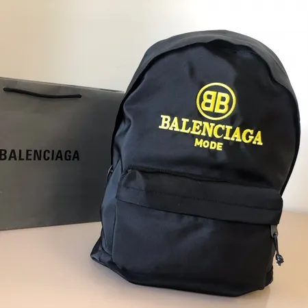 バレンシアガ リュックサック