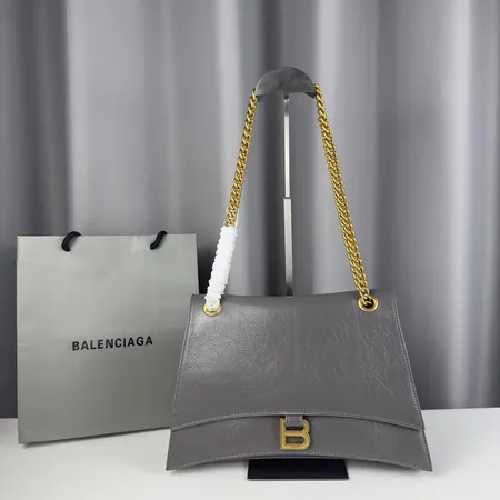 バレンシアガ ショルダーバッグ