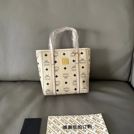 エムシーエム ハンドバッグ