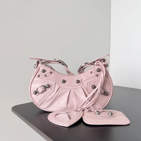 バレンシアガ ショルダーバッグ