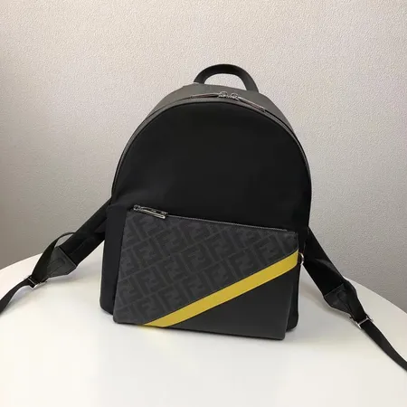 フェンディ リュックサック