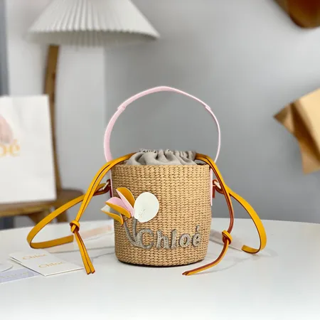 ヴァレンティノ ハンドバッグ