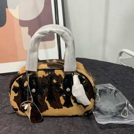 クロムハーツ ハンドバッグ