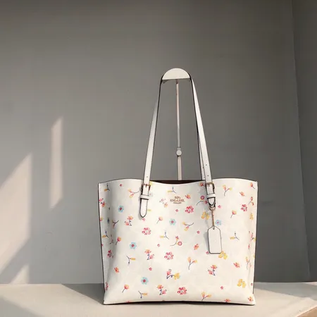 コーチ ハンドバッグ